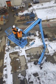 COPY-IMAGE-10 Safety Tips for Operating Mobile Elevated Work Platforms on the Jobsite 10 Safety Tips for Operating Mobile Elevated Work Platforms on the Jobsite